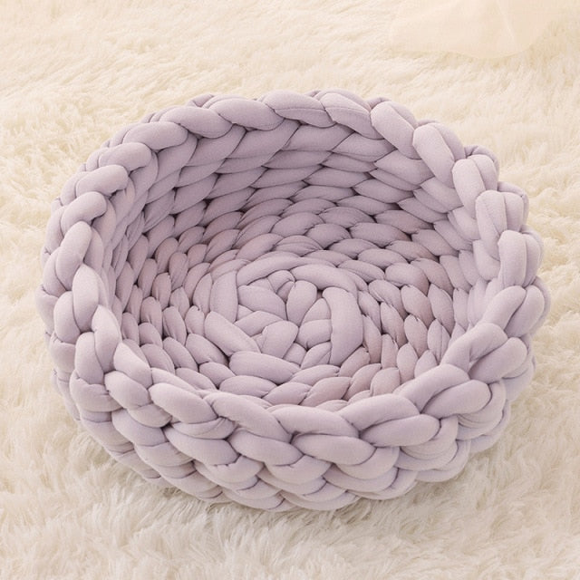 Round Soft Plush Pet Bed for Cats and Dogs